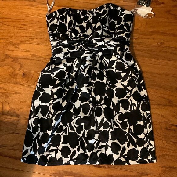 David Bridal size 14 formal wear.  With or without straps. NWT - Picture 1 of 13